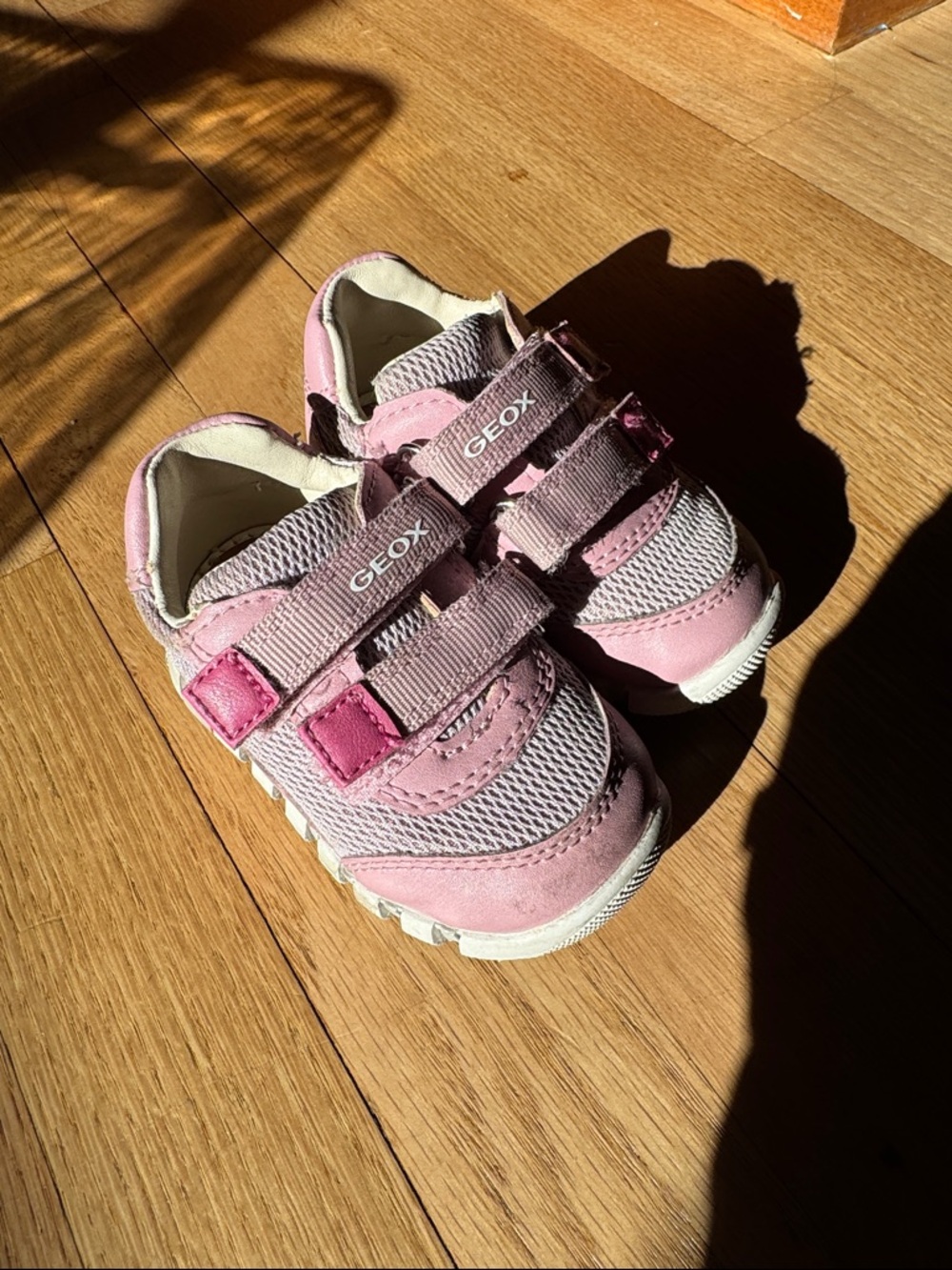 Geox Baby Sneakers – EU 19 / US 4 – Pink Velcro Shoes